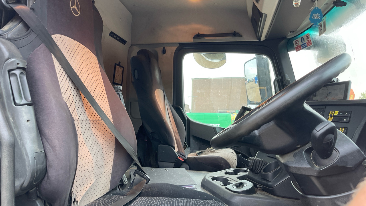 MERCEDES-BENZ AROCS - Kiper, Kamion s kranom: slika MERCEDES-BENZ AROCS - Kiper, Kamion s kranom MERCEDES-BENZ AROCS - Kiper, Kamion s kranom: slika MERCEDES-BENZ AROCS - Kiper, Kamion s kranom