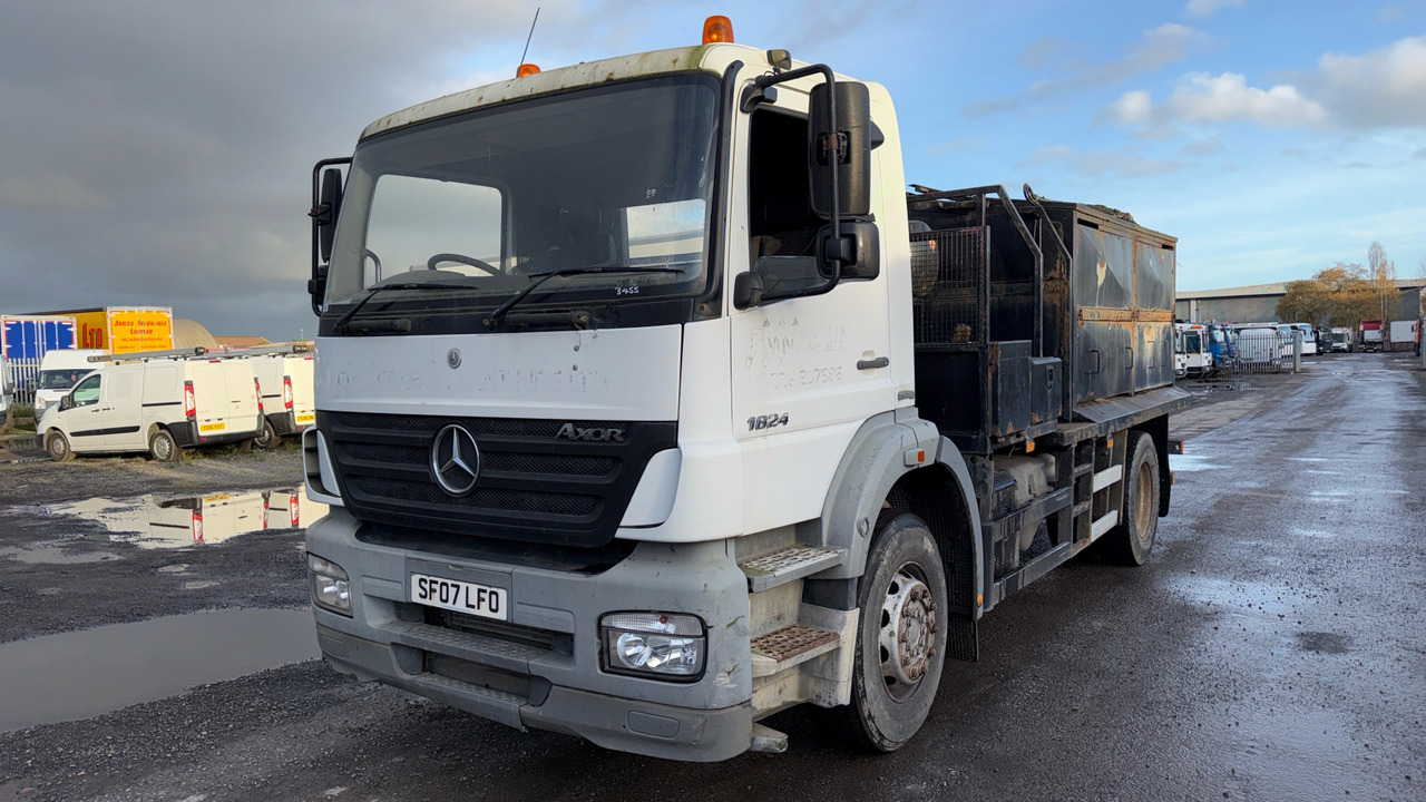MERCEDES-BENZ AXOR 1824 - Stroj za asfaltiranje: slika MERCEDES-BENZ AXOR 1824 - Stroj za asfaltiranje MERCEDES-BENZ AXOR 1824 - Stroj za asfaltiranje: slika MERCEDES-BENZ AXOR 1824 - Stroj za asfaltiranje