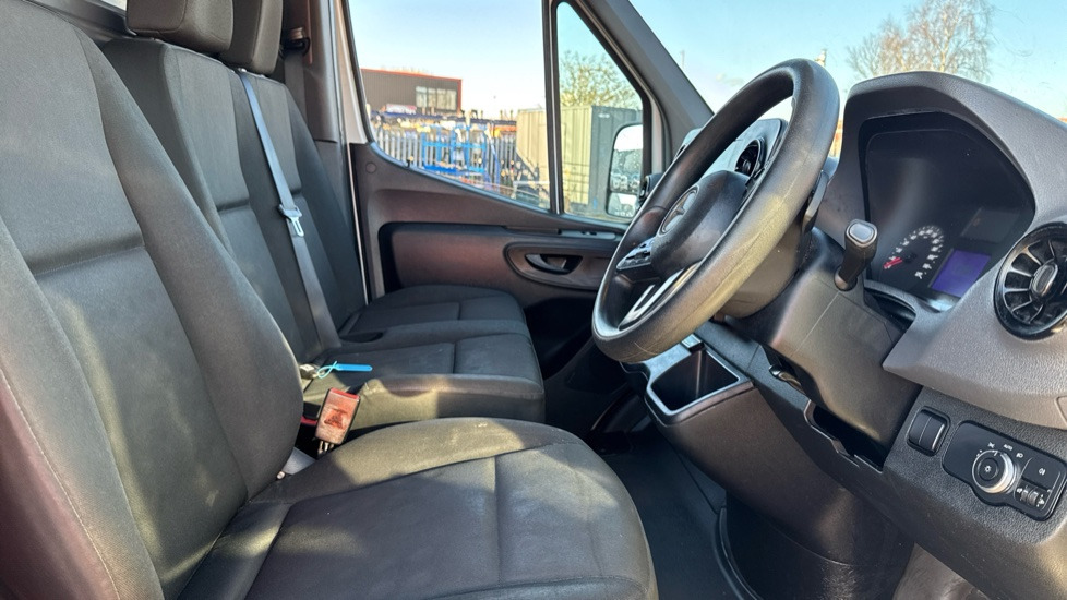 MERCEDES-BENZ SPRINTER 314 CDI - Furgon: slika MERCEDES-BENZ SPRINTER 314 CDI - Furgon MERCEDES-BENZ SPRINTER 314 CDI - Furgon: slika MERCEDES-BENZ SPRINTER 314 CDI - Furgon