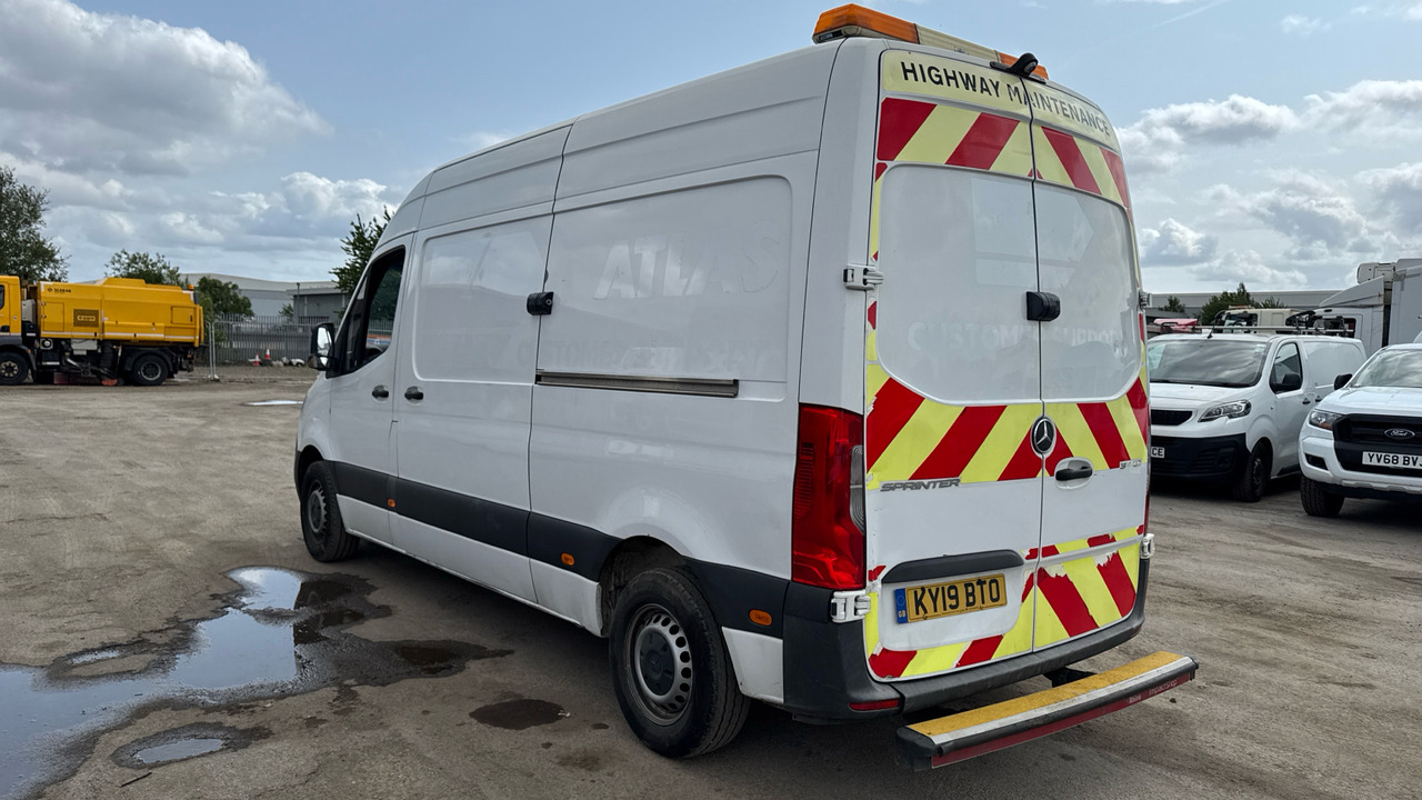 MERCEDES-BENZ SPRINTER 314 CDI - Furgon: slika MERCEDES-BENZ SPRINTER 314 CDI - Furgon MERCEDES-BENZ SPRINTER 314 CDI - Furgon: slika MERCEDES-BENZ SPRINTER 314 CDI - Furgon