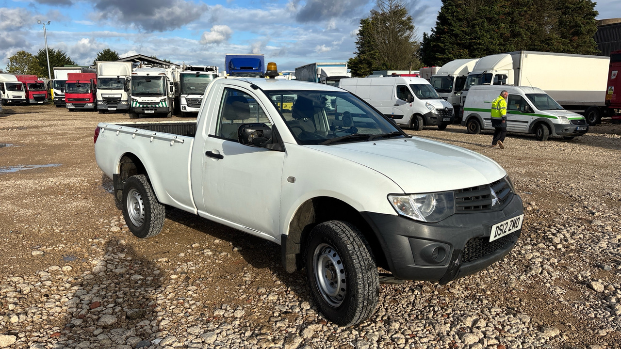 MITSUBISHI L200 - Pick-up: slika MITSUBISHI L200 - Pick-up MITSUBISHI L200 - Pick-up: slika MITSUBISHI L200 - Pick-up