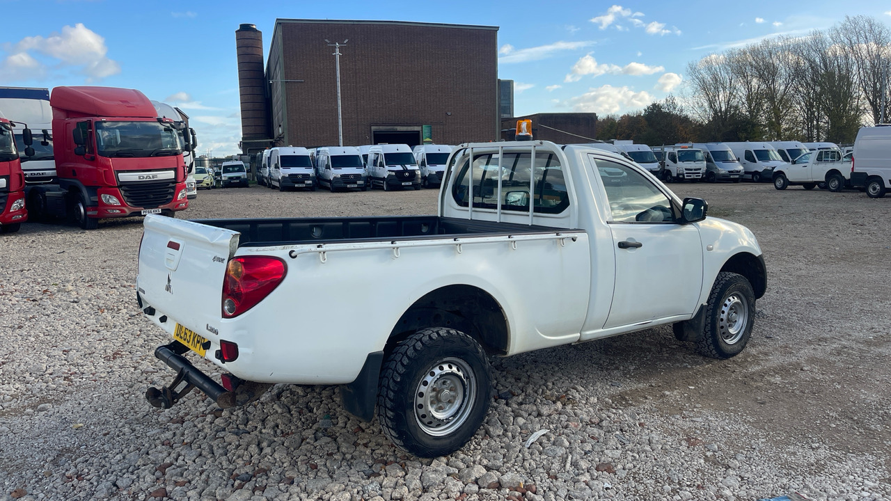 MITSUBISHI L200 - Pick-up: slika MITSUBISHI L200 - Pick-up MITSUBISHI L200 - Pick-up: slika MITSUBISHI L200 - Pick-up