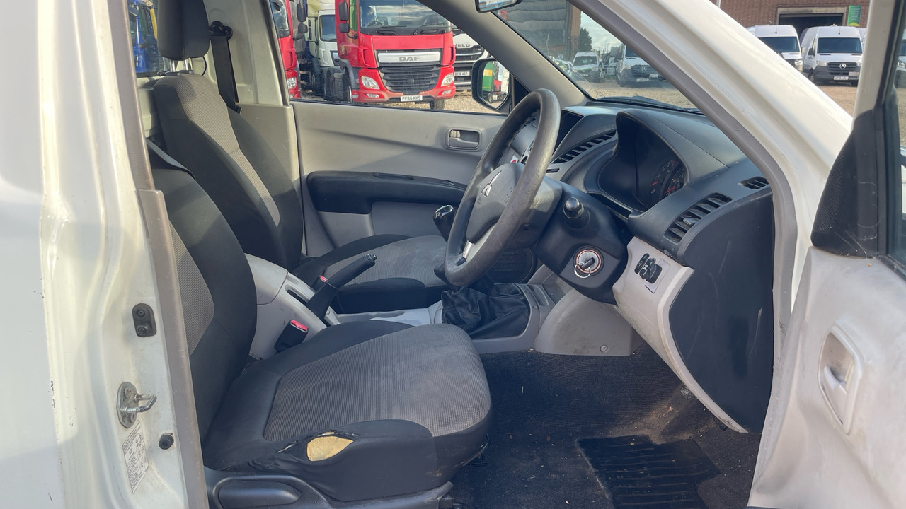 MITSUBISHI L200 - Pick-up: slika MITSUBISHI L200 - Pick-up MITSUBISHI L200 - Pick-up: slika MITSUBISHI L200 - Pick-up