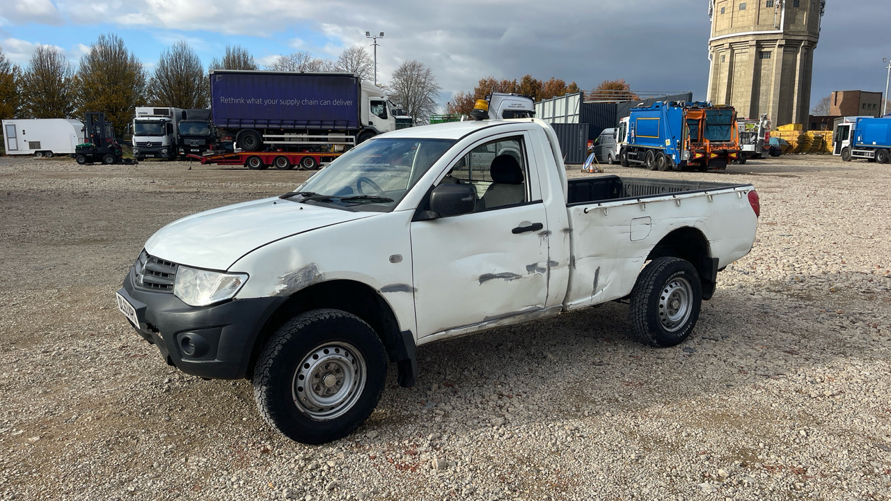 MITSUBISHI L200 - Pick-up: slika MITSUBISHI L200 - Pick-up MITSUBISHI L200 - Pick-up: slika MITSUBISHI L200 - Pick-up