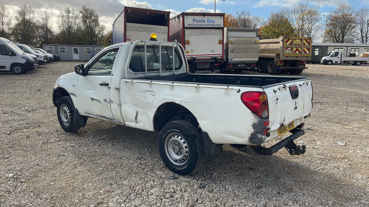MITSUBISHI L200 - Pick-up: slika MITSUBISHI L200 - Pick-up MITSUBISHI L200 - Pick-up: slika MITSUBISHI L200 - Pick-up
