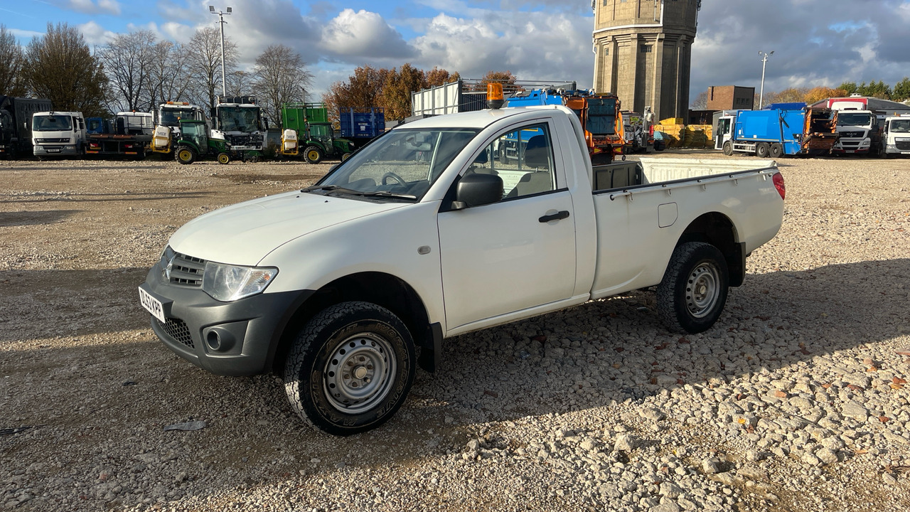MITSUBISHI L200 - Pick-up: slika MITSUBISHI L200 - Pick-up MITSUBISHI L200 - Pick-up: slika MITSUBISHI L200 - Pick-up
