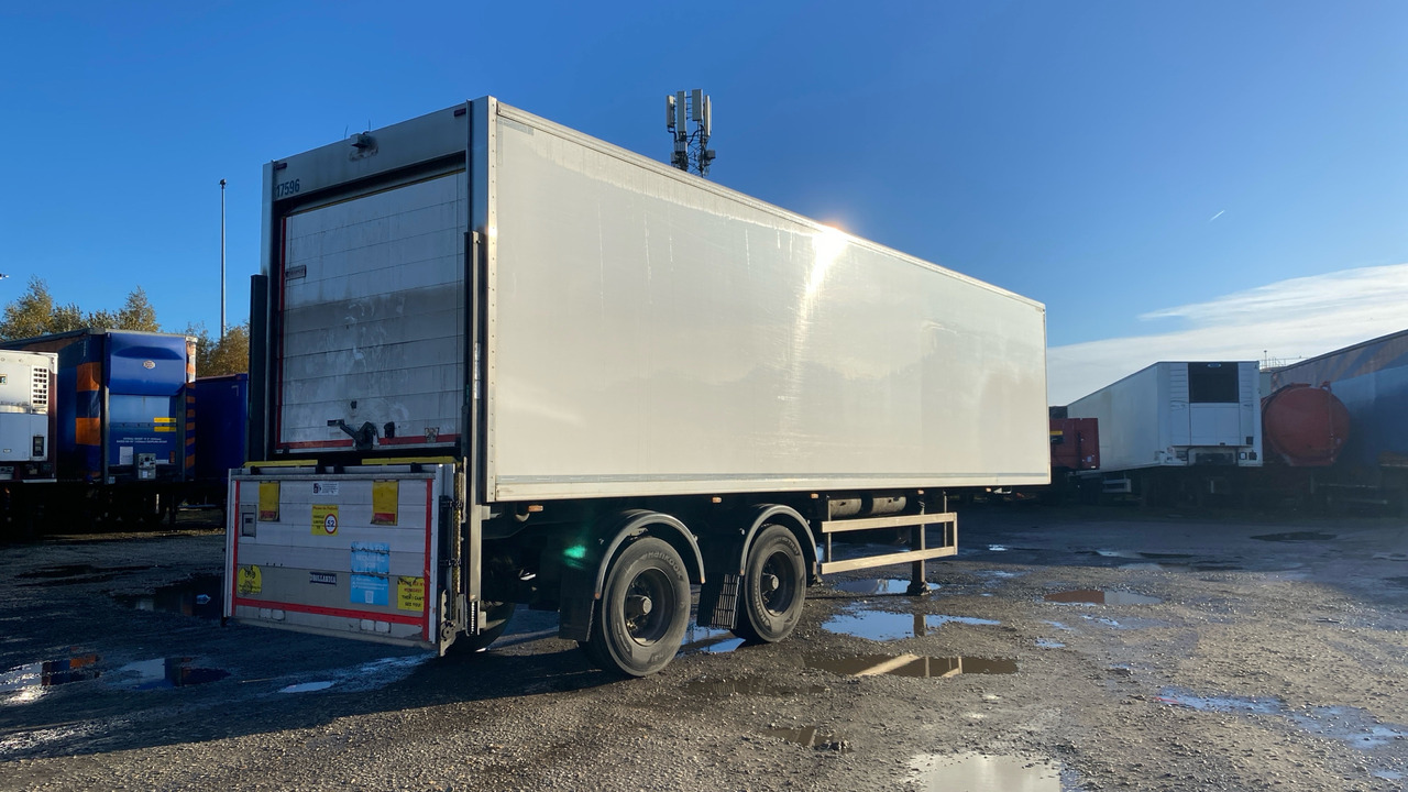 MONTRACON FRIDGE BOX - Poluprikolica hladnjača: slika MONTRACON FRIDGE BOX - Poluprikolica hladnjača MONTRACON FRIDGE BOX - Poluprikolica hladnjača: slika MONTRACON FRIDGE BOX - Poluprikolica hladnjača