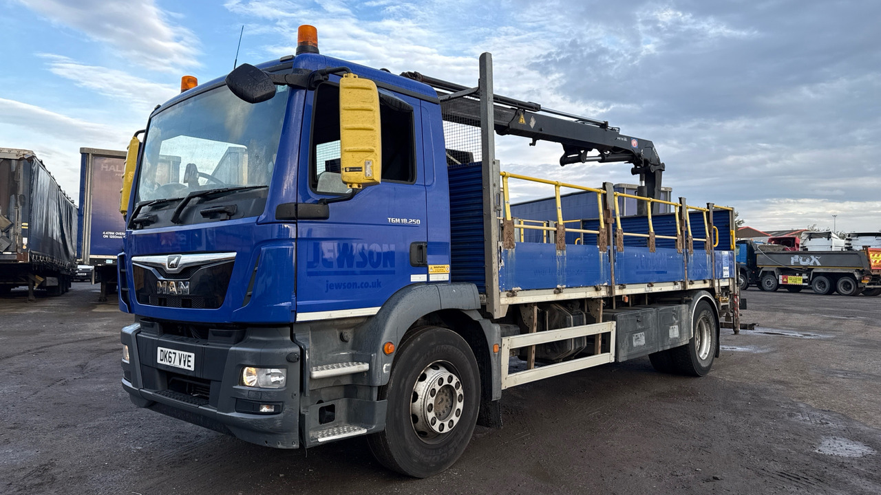 Man TGM 18.250 - Kamion s otvorenim sandukom, Kamion s kranom: slika Man TGM 18.250 - Kamion s otvorenim sandukom, Kamion s kranom Man TGM 18.250 - Kamion s otvorenim sandukom, Kamion s kranom: slika Man TGM 18.250 - Kamion s otvorenim sandukom, Kamion s kranom