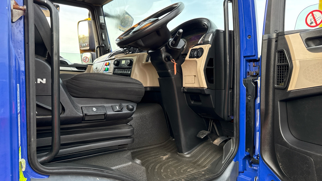 Man TGM 18.250 - Kamion s otvorenim sandukom, Kamion s kranom: slika Man TGM 18.250 - Kamion s otvorenim sandukom, Kamion s kranom Man TGM 18.250 - Kamion s otvorenim sandukom, Kamion s kranom: slika Man TGM 18.250 - Kamion s otvorenim sandukom, Kamion s kranom