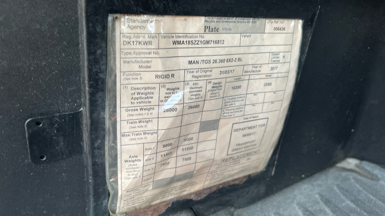 Kamion s otvorenim sandukom, Kamion s kranom Man TGS 26.360: slika Kamion s otvorenim sandukom, Kamion s kranom Man TGS 26.360 Kamion s otvorenim sandukom, Kamion s kranom Man TGS 26.360: slika Kamion s otvorenim sandukom, Kamion s kranom Man TGS 26.360