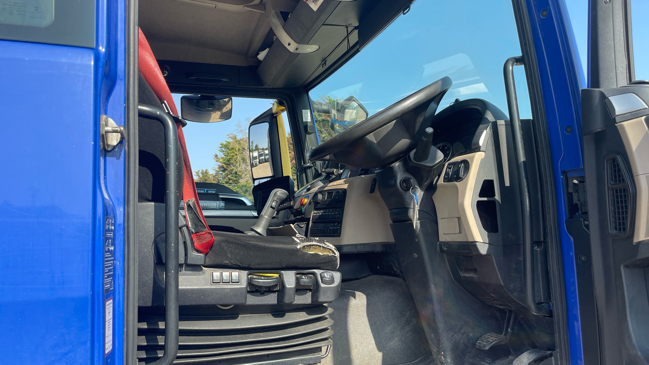 Man TGS 26.360 - Kamion s otvorenim sandukom, Kamion s kranom: slika Man TGS 26.360 - Kamion s otvorenim sandukom, Kamion s kranom Man TGS 26.360 - Kamion s otvorenim sandukom, Kamion s kranom: slika Man TGS 26.360 - Kamion s otvorenim sandukom, Kamion s kranom