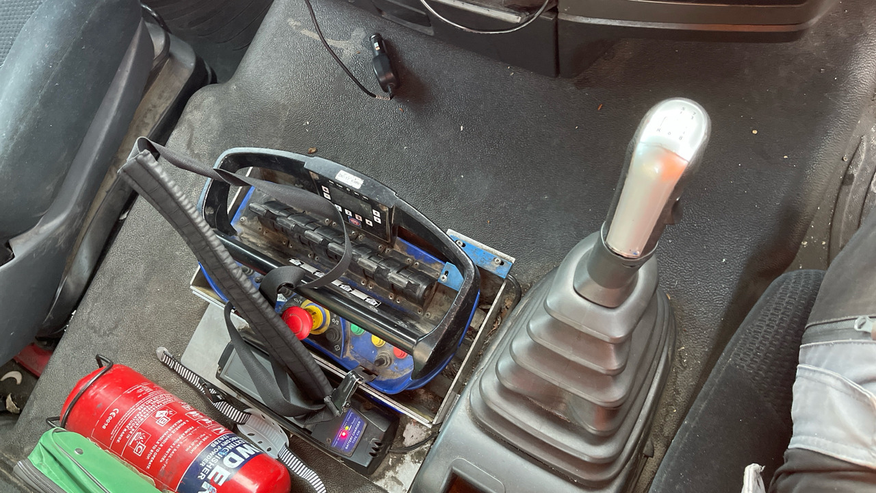 Kamion s otvorenim sandukom, Kamion s kranom Man TGS 26.360: slika Kamion s otvorenim sandukom, Kamion s kranom Man TGS 26.360 Kamion s otvorenim sandukom, Kamion s kranom Man TGS 26.360: slika Kamion s otvorenim sandukom, Kamion s kranom Man TGS 26.360