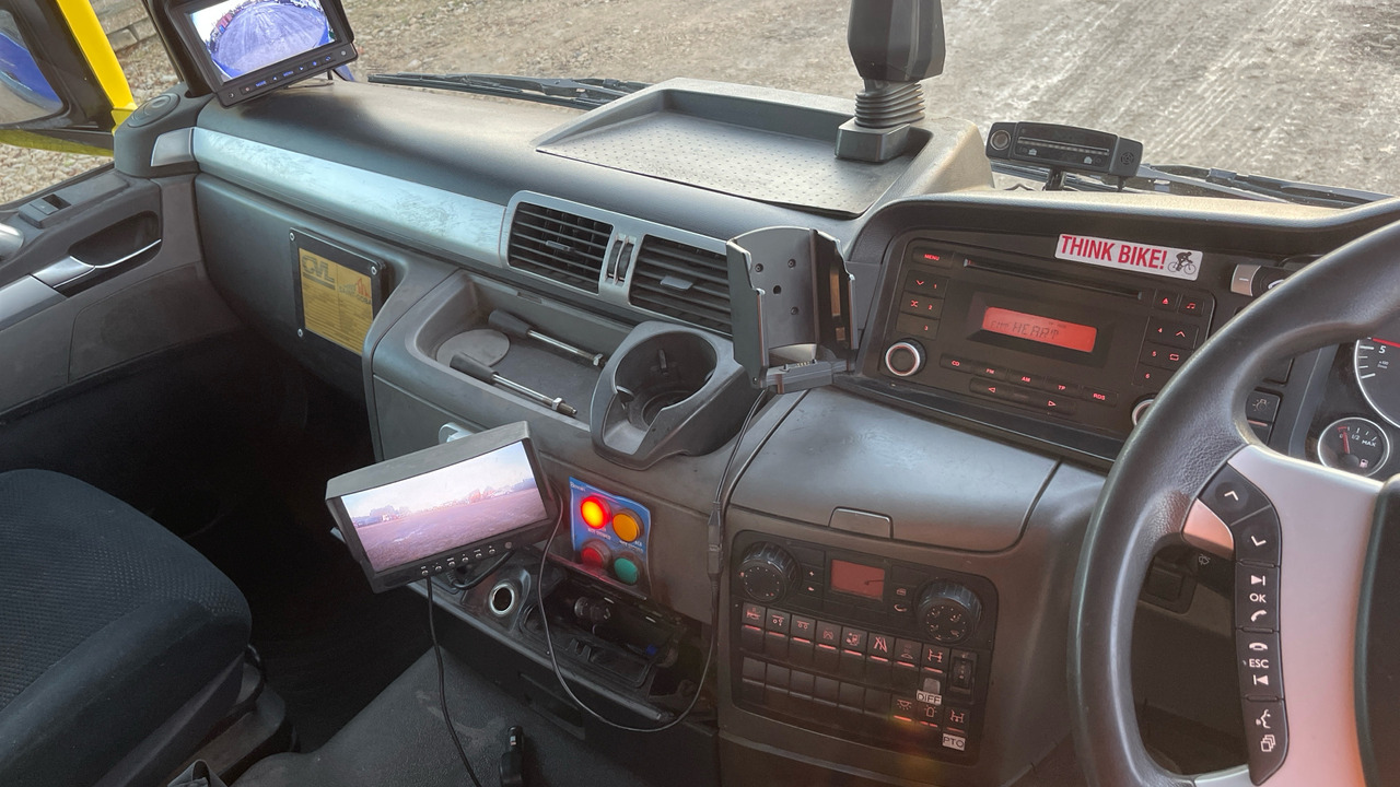 Kamion s otvorenim sandukom, Kamion s kranom Man TGS 26.360: slika Kamion s otvorenim sandukom, Kamion s kranom Man TGS 26.360 Kamion s otvorenim sandukom, Kamion s kranom Man TGS 26.360: slika Kamion s otvorenim sandukom, Kamion s kranom Man TGS 26.360