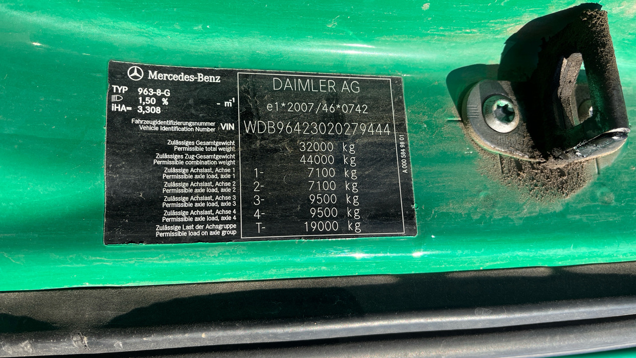 Kiper Mercedes-Benz Arocs 3240: slika Kiper Mercedes-Benz Arocs 3240 Kiper Mercedes-Benz Arocs 3240: slika Kiper Mercedes-Benz Arocs 3240