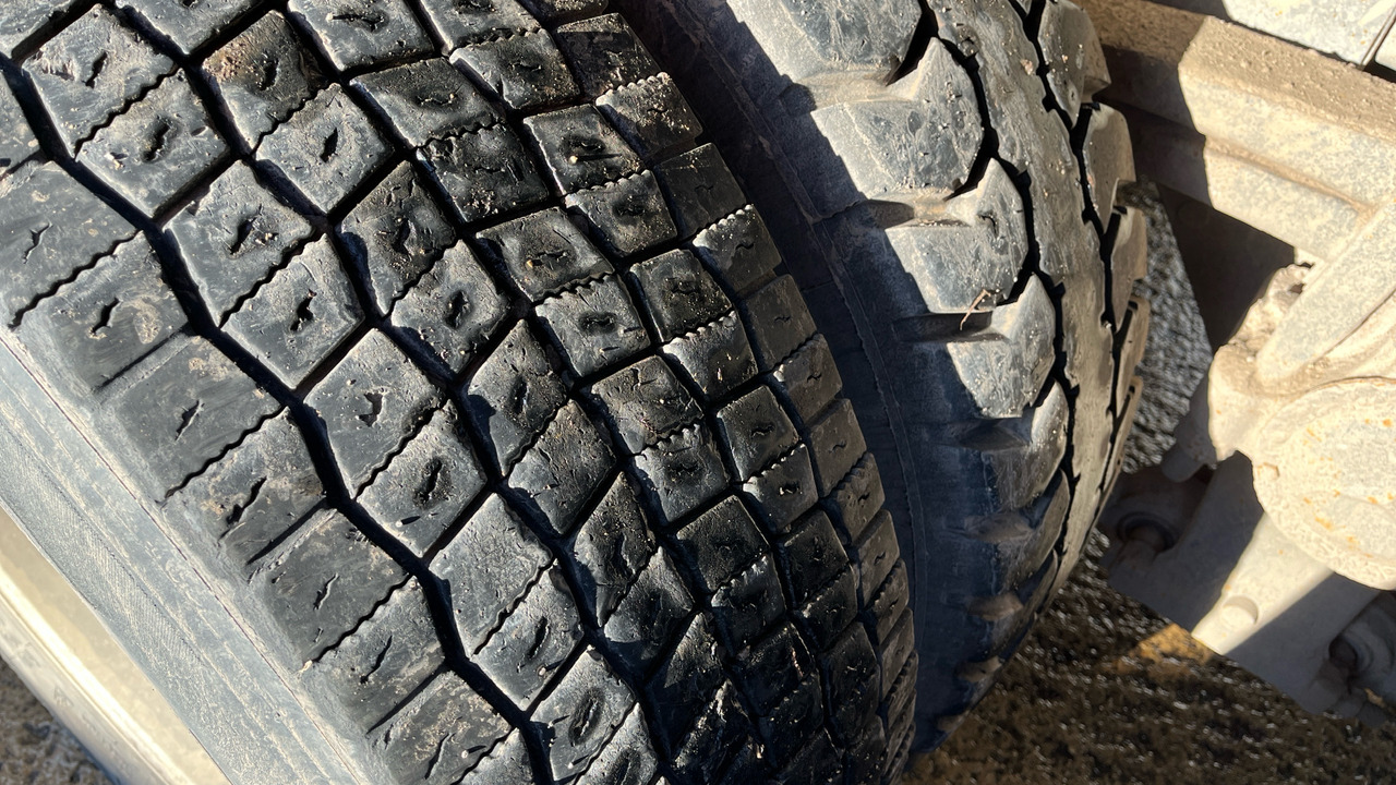 Kiper Mercedes-Benz Arocs 3240: slika Kiper Mercedes-Benz Arocs 3240 Kiper Mercedes-Benz Arocs 3240: slika Kiper Mercedes-Benz Arocs 3240