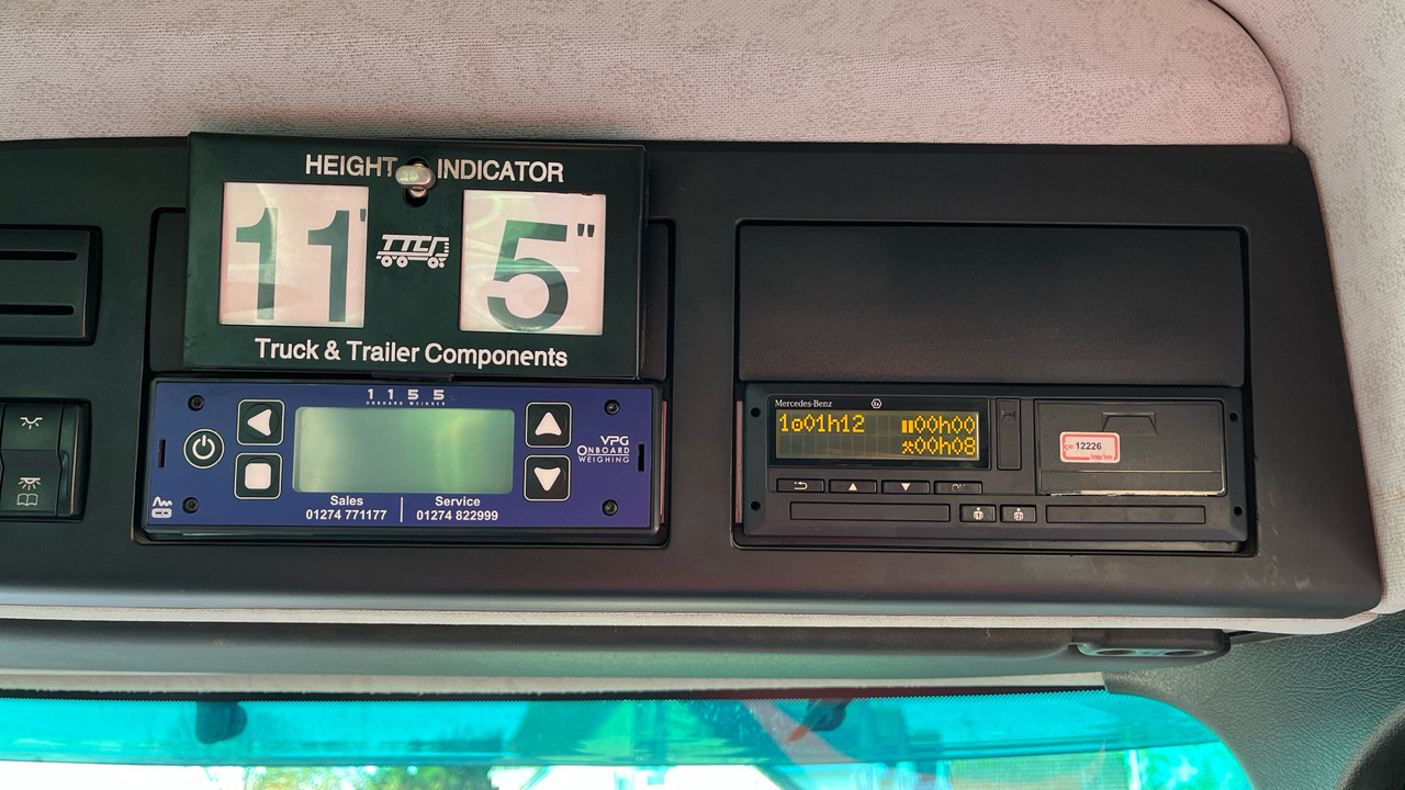 Kiper Mercedes-Benz Arocs 3240: slika Kiper Mercedes-Benz Arocs 3240 Kiper Mercedes-Benz Arocs 3240: slika Kiper Mercedes-Benz Arocs 3240