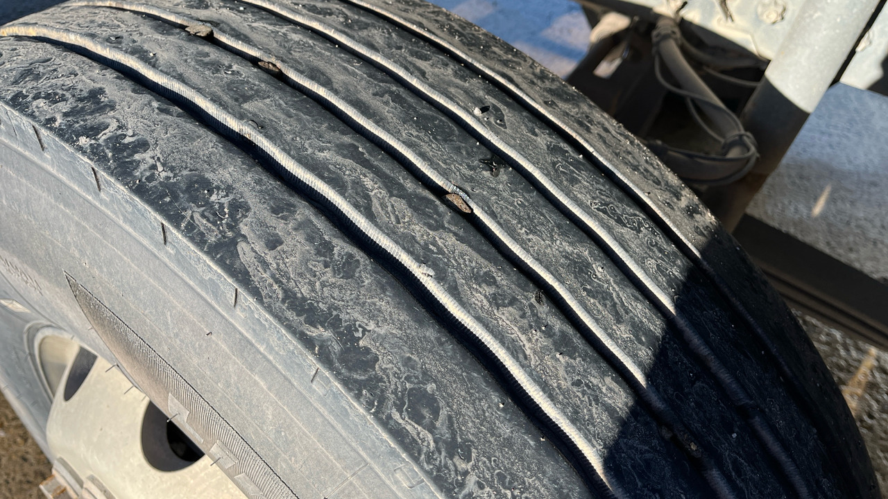 Kiper Mercedes-Benz Arocs 3240: slika Kiper Mercedes-Benz Arocs 3240 Kiper Mercedes-Benz Arocs 3240: slika Kiper Mercedes-Benz Arocs 3240