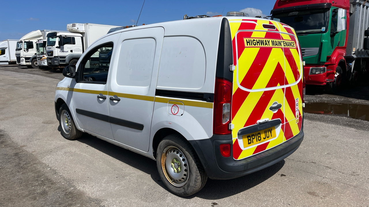 Mercedes-Benz Citan 109 CDI - Furgon: slika Mercedes-Benz Citan 109 CDI - Furgon Mercedes-Benz Citan 109 CDI - Furgon: slika Mercedes-Benz Citan 109 CDI - Furgon