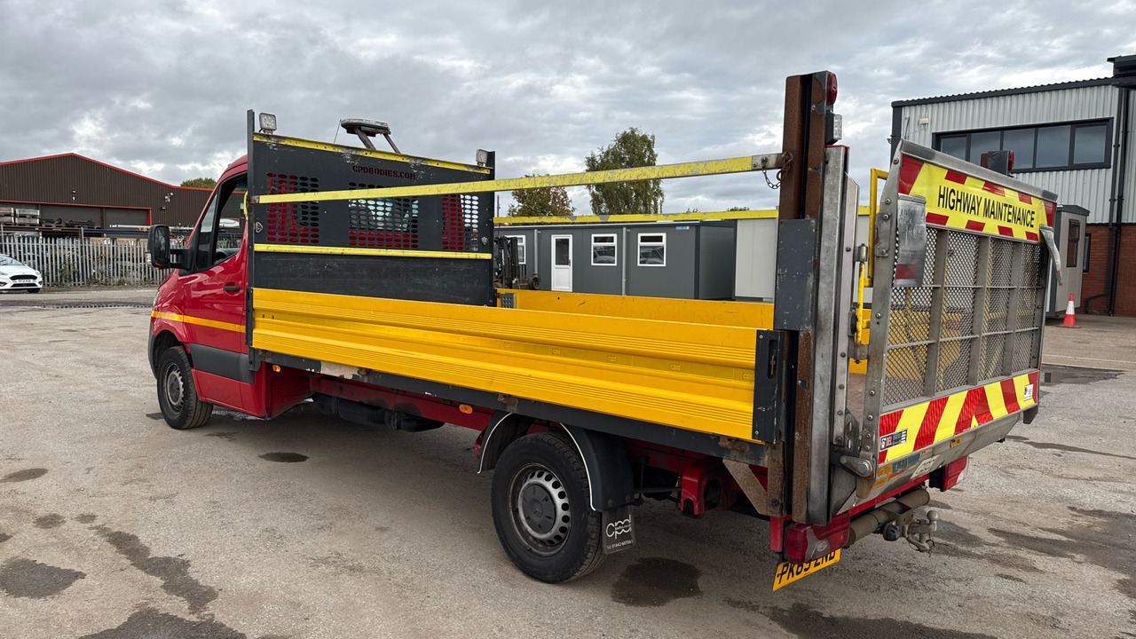 Mercedes-Benz Sprinter 314 CDI - Dostavno vozilo s ravnom platformom: slika Mercedes-Benz Sprinter 314 CDI - Dostavno vozilo s ravnom platformom Mercedes-Benz Sprinter 314 CDI - Dostavno vozilo s ravnom platformom: slika Mercedes-Benz Sprinter 314 CDI - Dostavno vozilo s ravnom platformom