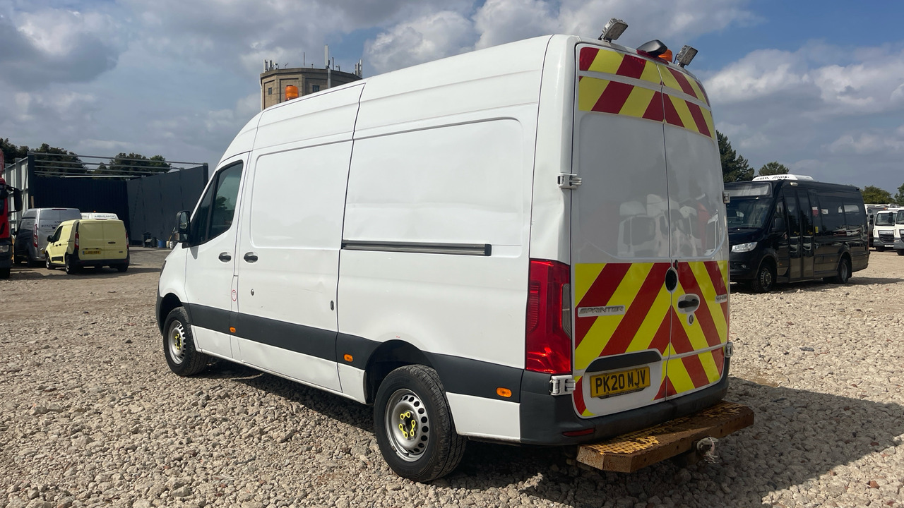 Mercedes-Benz Sprinter 316 CDI - Furgon: slika Mercedes-Benz Sprinter 316 CDI - Furgon Mercedes-Benz Sprinter 316 CDI - Furgon: slika Mercedes-Benz Sprinter 316 CDI - Furgon