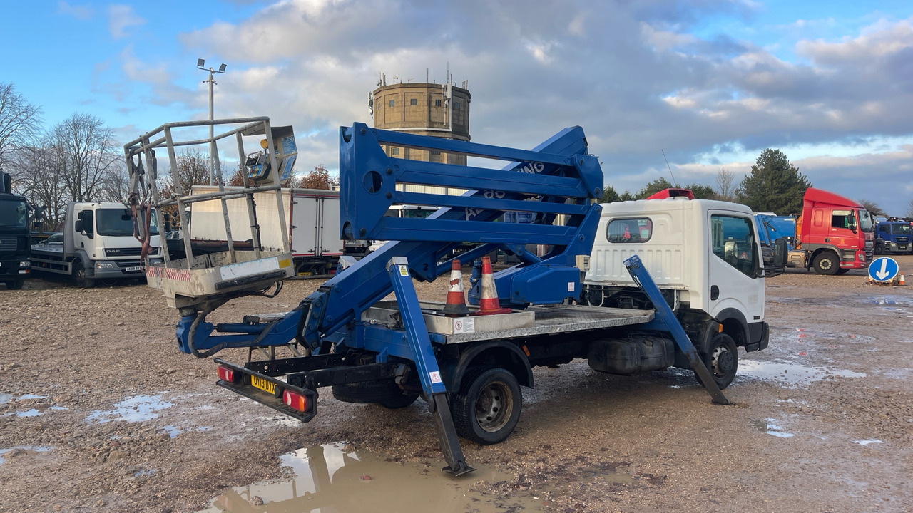 NISSAN CABSTAR 35.14 - Podizna platforma montirana na kamion: slika NISSAN CABSTAR 35.14 - Podizna platforma montirana na kamion NISSAN CABSTAR 35.14 - Podizna platforma montirana na kamion: slika NISSAN CABSTAR 35.14 - Podizna platforma montirana na kamion