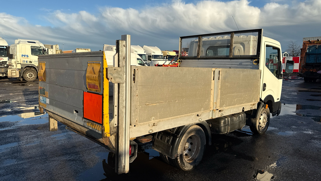 NISSAN CABSTAR 35.14 dCi - Dostavno vozilo s ravnom platformom: slika NISSAN CABSTAR 35.14 dCi - Dostavno vozilo s ravnom platformom NISSAN CABSTAR 35.14 dCi - Dostavno vozilo s ravnom platformom: slika NISSAN CABSTAR 35.14 dCi - Dostavno vozilo s ravnom platformom