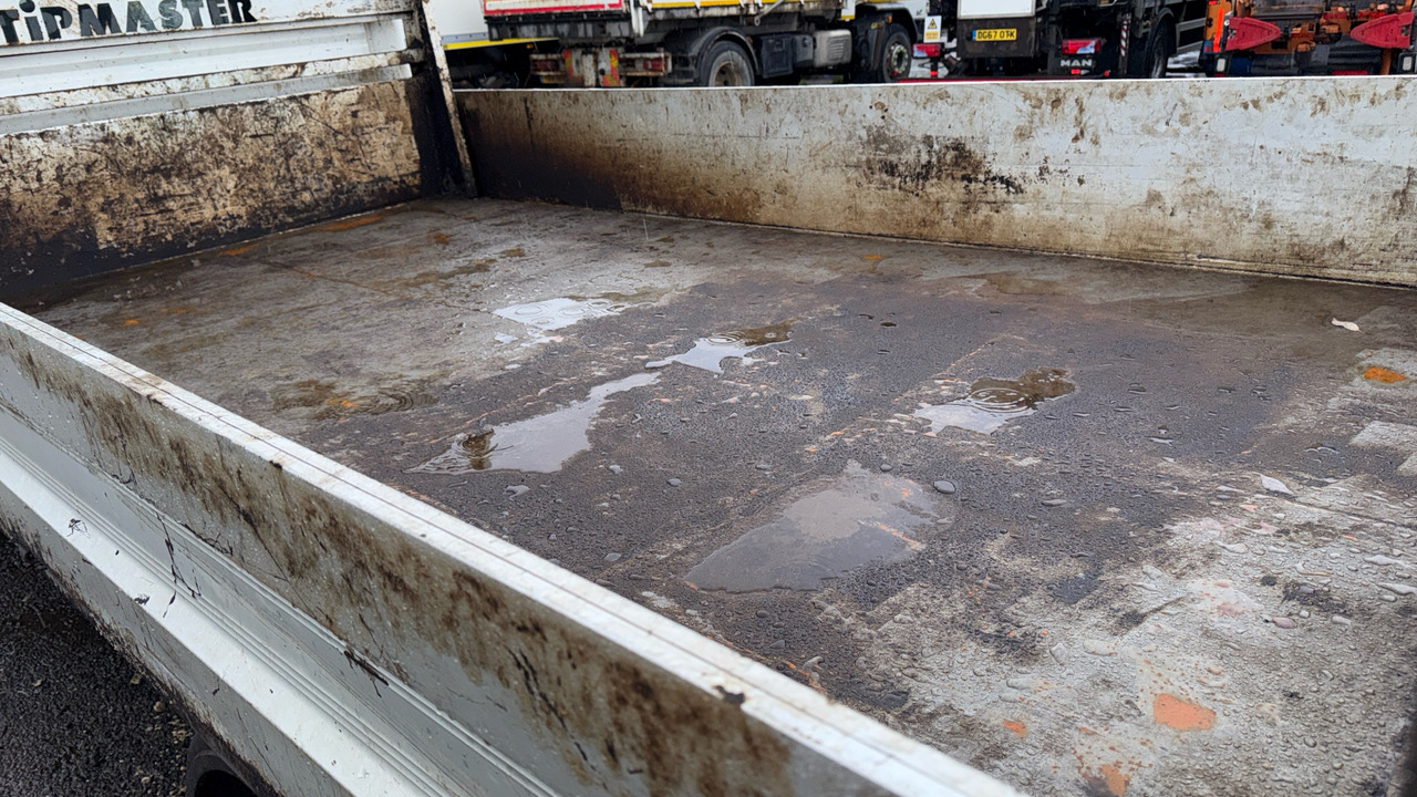 Mali kamion kiper PEUGEOT BOXER 355 2.2 BlueHDi  165ps: slika Mali kamion kiper PEUGEOT BOXER 355 2.2 BlueHDi  165ps