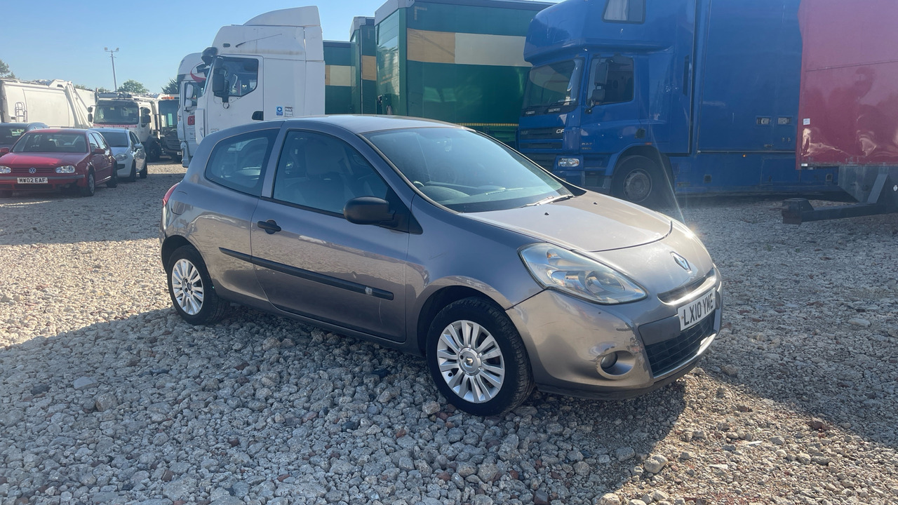 RENAULT CLIO 1.2 16V - Hatchback: slika RENAULT CLIO 1.2 16V - Hatchback RENAULT CLIO 1.2 16V - Hatchback: slika RENAULT CLIO 1.2 16V - Hatchback