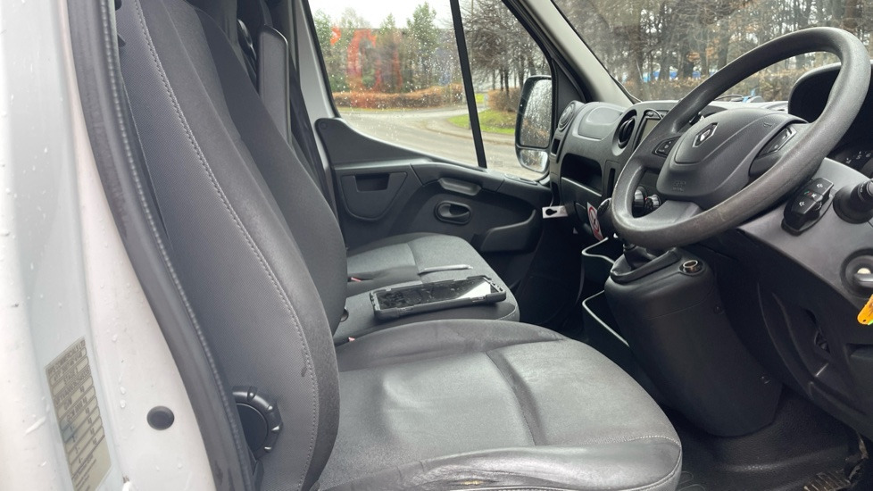 RENAULT MASTER LL35dCi 130 Business Low Roof Luton Loloader - Dostavno vozilo sa zatvorenim sandukom: slika RENAULT MASTER LL35dCi 130 Business Low Roof Luton Loloader - Dostavno vozilo sa zatvorenim sandukom RENAULT MASTER LL35dCi 130 Business Low Roof Luton Loloader - Dostavno vozilo sa zatvorenim sandukom: slika RENAULT MASTER LL35dCi 130 Business Low Roof Luton Loloader - Dostavno vozilo sa zatvorenim sandukom