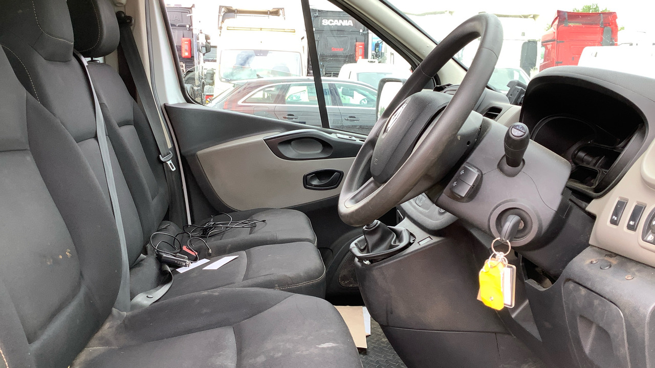 RENAULT TRAFIC SL27 ENERGY DCI125PS - Mali kombi: slika RENAULT TRAFIC SL27 ENERGY DCI125PS - Mali kombi RENAULT TRAFIC SL27 ENERGY DCI125PS - Mali kombi: slika RENAULT TRAFIC SL27 ENERGY DCI125PS - Mali kombi
