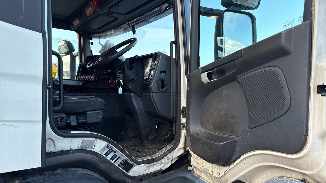 SCANIA P 280 - Kamion za odvoz smeća: slika SCANIA P 280 - Kamion za odvoz smeća SCANIA P 280 - Kamion za odvoz smeća: slika SCANIA P 280 - Kamion za odvoz smeća