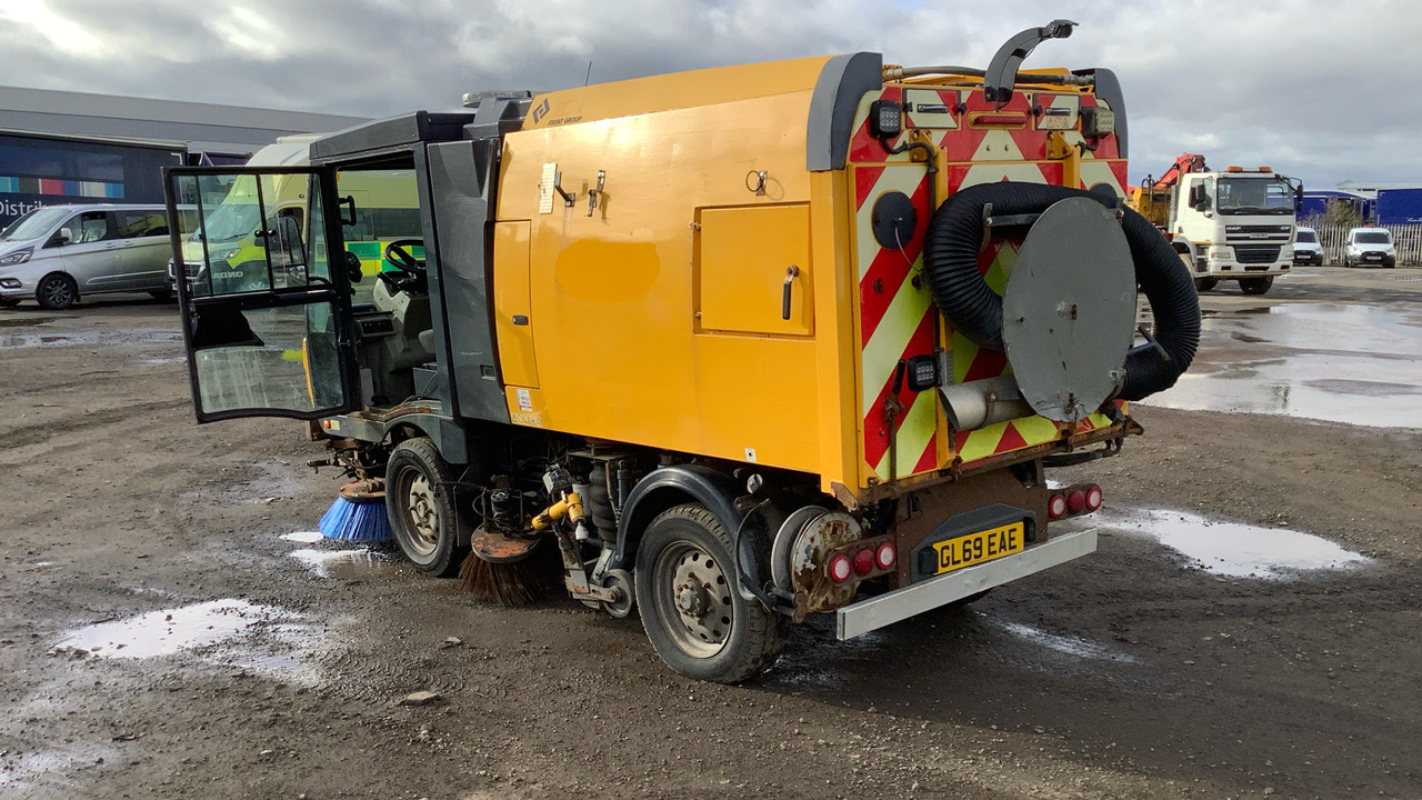 SCARAB MINOR M25H - Cestovna čistilica: slika SCARAB MINOR M25H - Cestovna čistilica SCARAB MINOR M25H - Cestovna čistilica: slika SCARAB MINOR M25H - Cestovna čistilica