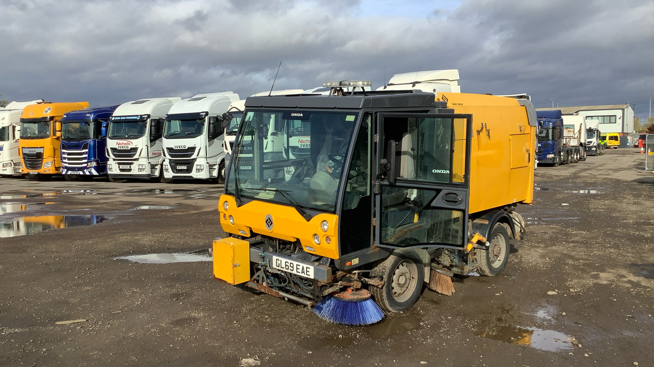 SCARAB MINOR M25H - Cestovna čistilica: slika SCARAB MINOR M25H - Cestovna čistilica SCARAB MINOR M25H - Cestovna čistilica: slika SCARAB MINOR M25H - Cestovna čistilica