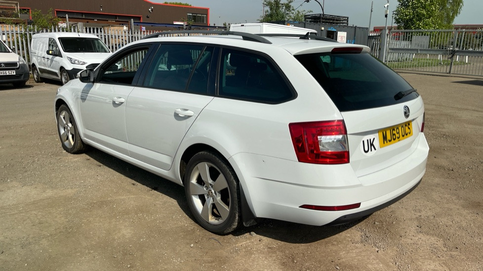 SKODA OCTAVIA SE 1.5 TSI - Automobil: slika SKODA OCTAVIA SE 1.5 TSI - Automobil SKODA OCTAVIA SE 1.5 TSI - Automobil: slika SKODA OCTAVIA SE 1.5 TSI - Automobil