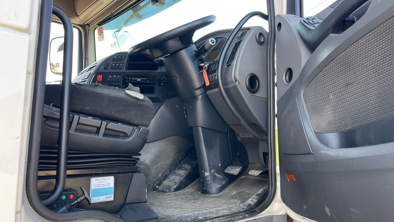 DAF XF 460 - Tegljač: slika DAF XF 460 - Tegljač DAF XF 460 - Tegljač: slika DAF XF 460 - Tegljač