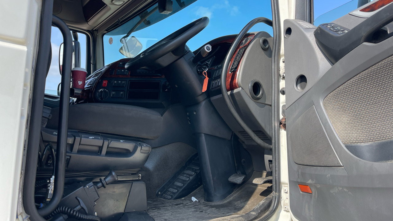 DAF XF 510 - Tegljač: slika DAF XF 510 - Tegljač DAF XF 510 - Tegljač: slika DAF XF 510 - Tegljač