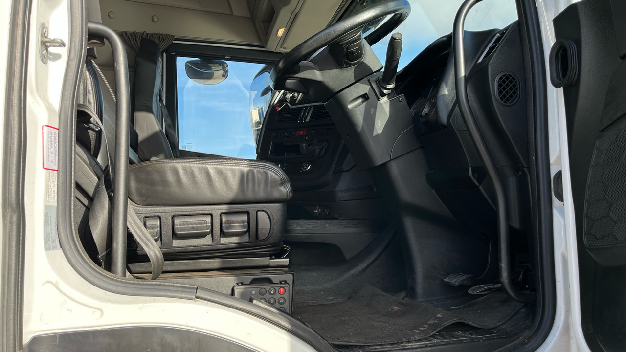 Iveco S-Way 570 - Tegljač: slika Iveco S-Way 570 - Tegljač Iveco S-Way 570 - Tegljač: slika Iveco S-Way 570 - Tegljač