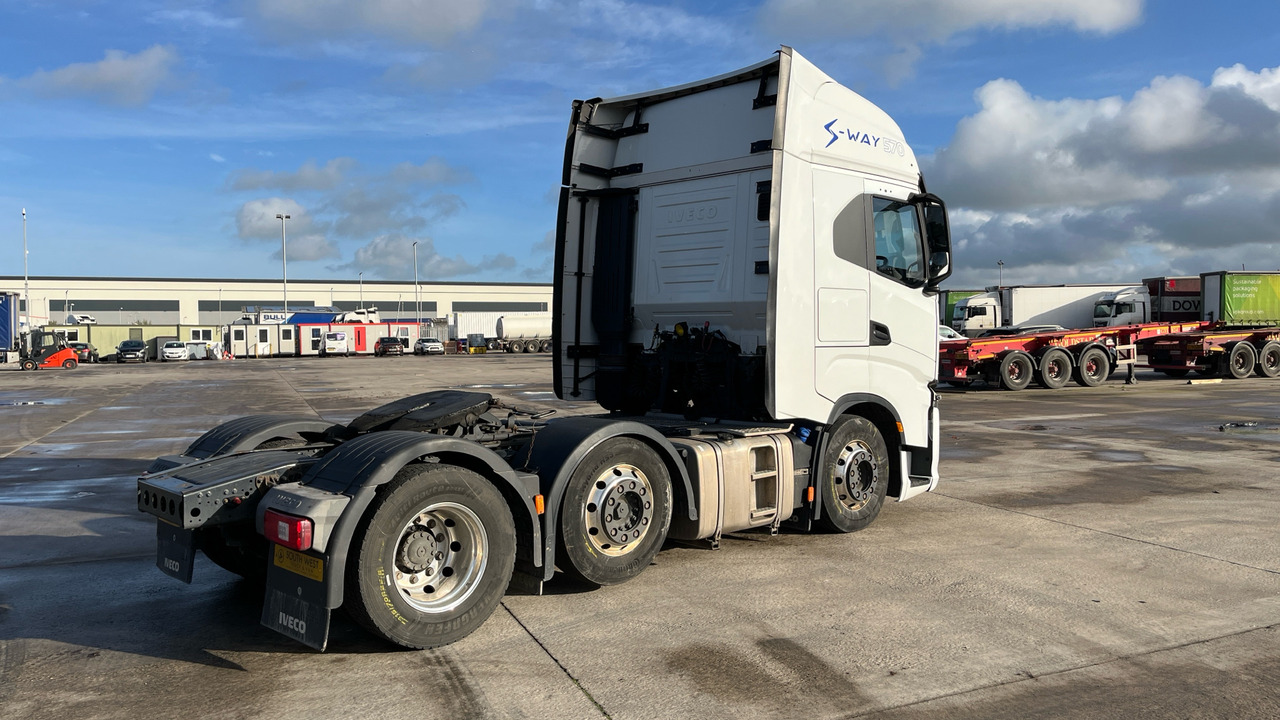 Iveco S-Way 570 - Tegljač: slika Iveco S-Way 570 - Tegljač Iveco S-Way 570 - Tegljač: slika Iveco S-Way 570 - Tegljač