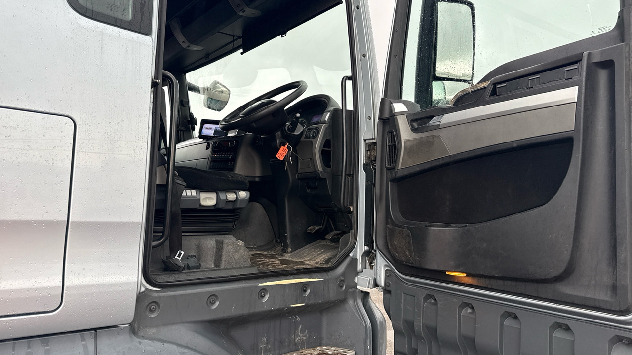 MAN TGX 26.440 - Tegljač: slika MAN TGX 26.440 - Tegljač MAN TGX 26.440 - Tegljač: slika MAN TGX 26.440 - Tegljač