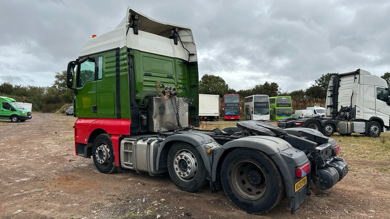 MAN TGX 26.460 - Tegljač: slika MAN TGX 26.460 - Tegljač MAN TGX 26.460 - Tegljač: slika MAN TGX 26.460 - Tegljač