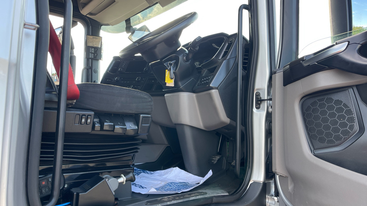 SCANIA R 450 - Tegljač: slika SCANIA R 450 - Tegljač SCANIA R 450 - Tegljač: slika SCANIA R 450 - Tegljač