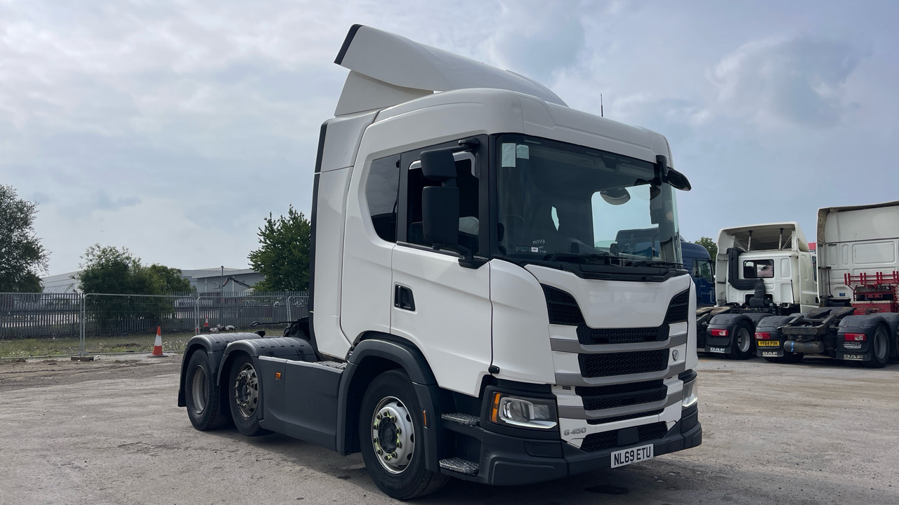 Scania G 450 - Tegljač: slika Scania G 450 - Tegljač Scania G 450 - Tegljač: slika Scania G 450 - Tegljač