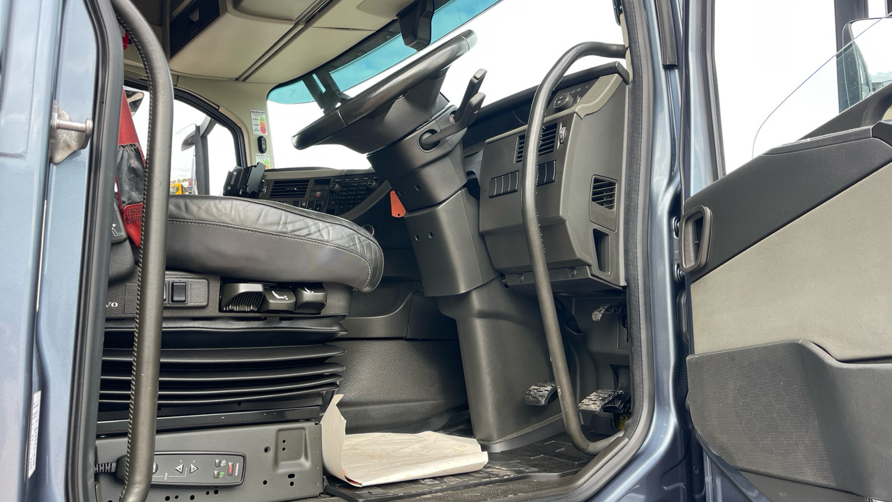 VOLVO FH 460 - Tegljač: slika VOLVO FH 460 - Tegljač VOLVO FH 460 - Tegljač: slika VOLVO FH 460 - Tegljač