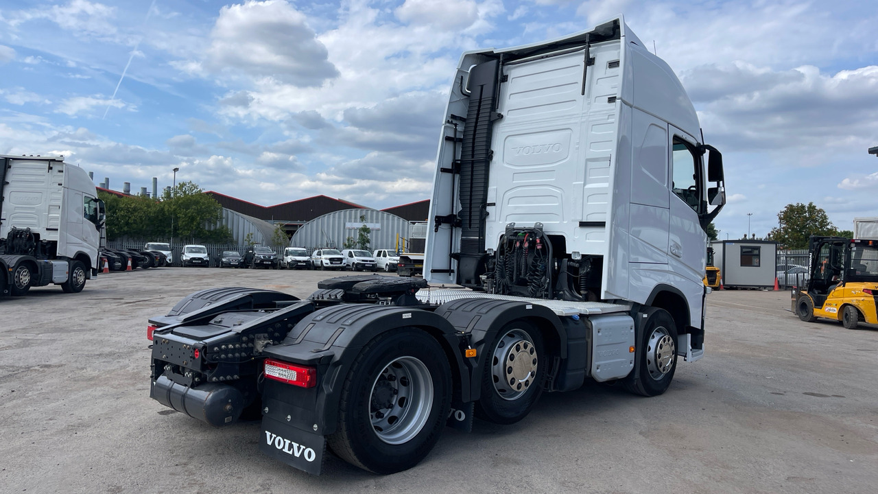 VOLVO FH 460 - Tegljač: slika VOLVO FH 460 - Tegljač VOLVO FH 460 - Tegljač: slika VOLVO FH 460 - Tegljač
