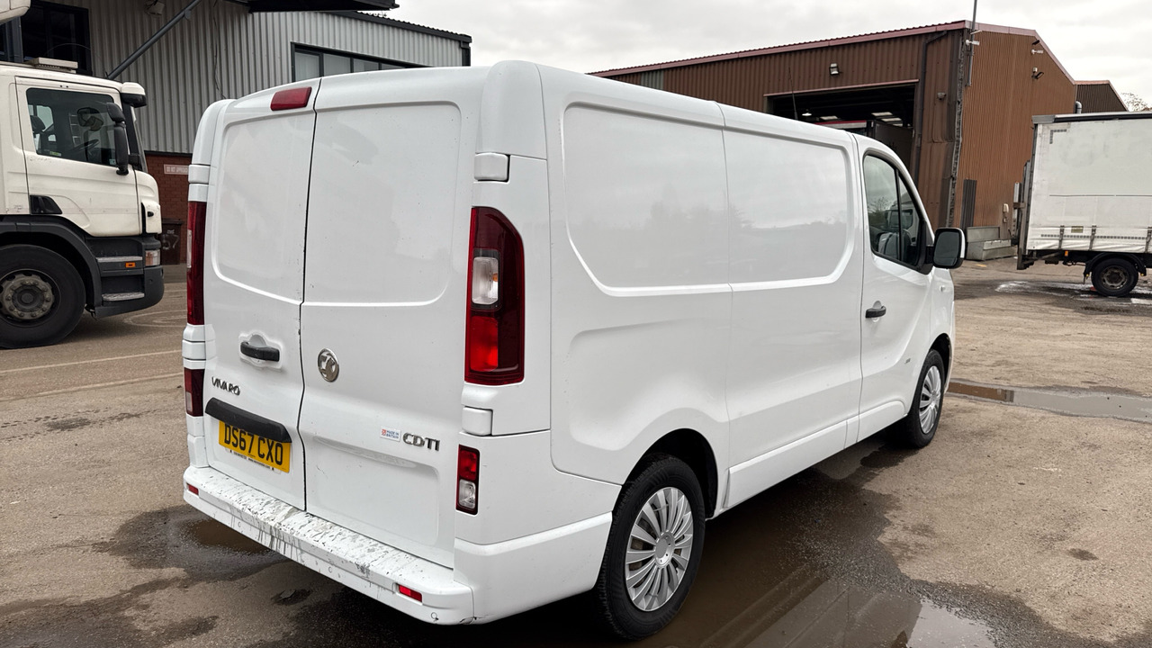 VAUXHALL VIVARO 2700 1.6CDTI 120PS - Mali kombi: slika VAUXHALL VIVARO 2700 1.6CDTI 120PS - Mali kombi VAUXHALL VIVARO 2700 1.6CDTI 120PS - Mali kombi: slika VAUXHALL VIVARO 2700 1.6CDTI 120PS - Mali kombi