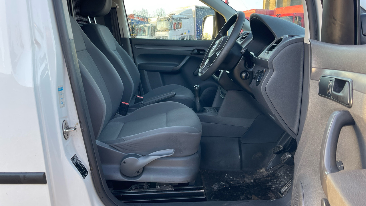 VOLKSWAGEN CADDY C20 STARTLINE 1.6 TDI 75PS - Mali kombi: slika VOLKSWAGEN CADDY C20 STARTLINE 1.6 TDI 75PS - Mali kombi VOLKSWAGEN CADDY C20 STARTLINE 1.6 TDI 75PS - Mali kombi: slika VOLKSWAGEN CADDY C20 STARTLINE 1.6 TDI 75PS - Mali kombi