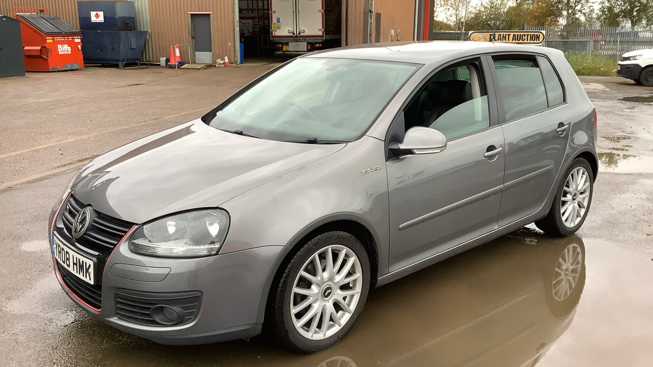 VOLKSWAGEN GOLF GT 2.0 TDI 140PS - Hatchback: slika VOLKSWAGEN GOLF GT 2.0 TDI 140PS - Hatchback VOLKSWAGEN GOLF GT 2.0 TDI 140PS - Hatchback: slika VOLKSWAGEN GOLF GT 2.0 TDI 140PS - Hatchback