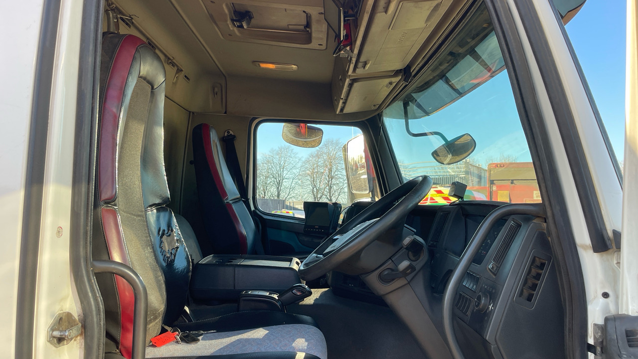 VOLVO FMX 460 - Kiper, Kamion s kranom: slika VOLVO FMX 460 - Kiper, Kamion s kranom VOLVO FMX 460 - Kiper, Kamion s kranom: slika VOLVO FMX 460 - Kiper, Kamion s kranom