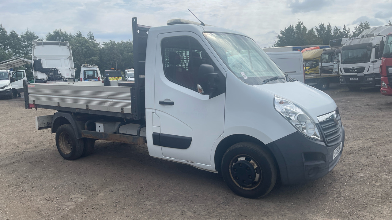 Vauxhall Movano 2.3 CDTI BiTurbo ecoFLEX 136ps - Mali kamion kiper: slika Vauxhall Movano 2.3 CDTI BiTurbo ecoFLEX 136ps - Mali kamion kiper Vauxhall Movano 2.3 CDTI BiTurbo ecoFLEX 136ps - Mali kamion kiper: slika Vauxhall Movano 2.3 CDTI BiTurbo ecoFLEX 136ps - Mali kamion kiper