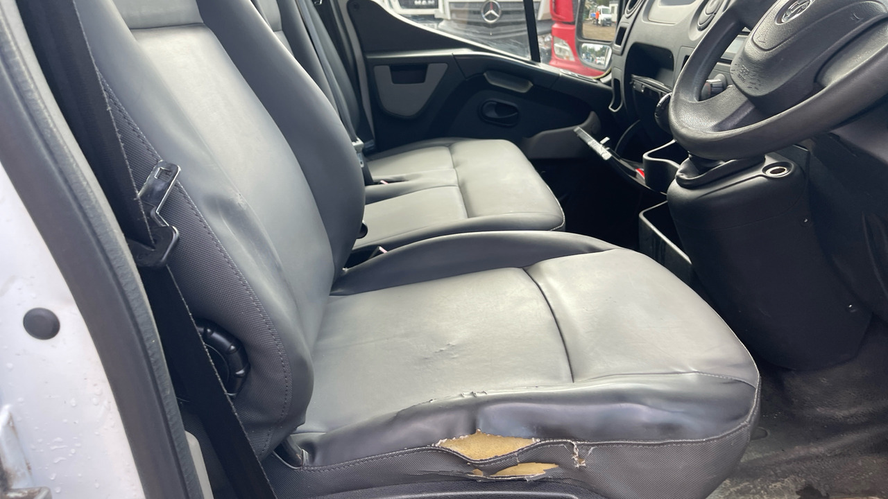 Vauxhall Movano 2.3 CDTI BiTurbo ecoFLEX H1 136ps - Mali kamion kiper: slika Vauxhall Movano 2.3 CDTI BiTurbo ecoFLEX H1 136ps - Mali kamion kiper Vauxhall Movano 2.3 CDTI BiTurbo ecoFLEX H1 136ps - Mali kamion kiper: slika Vauxhall Movano 2.3 CDTI BiTurbo ecoFLEX H1 136ps - Mali kamion kiper